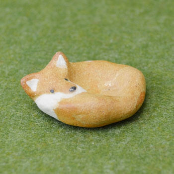 a-artisan 丸まったキツネの箸置き